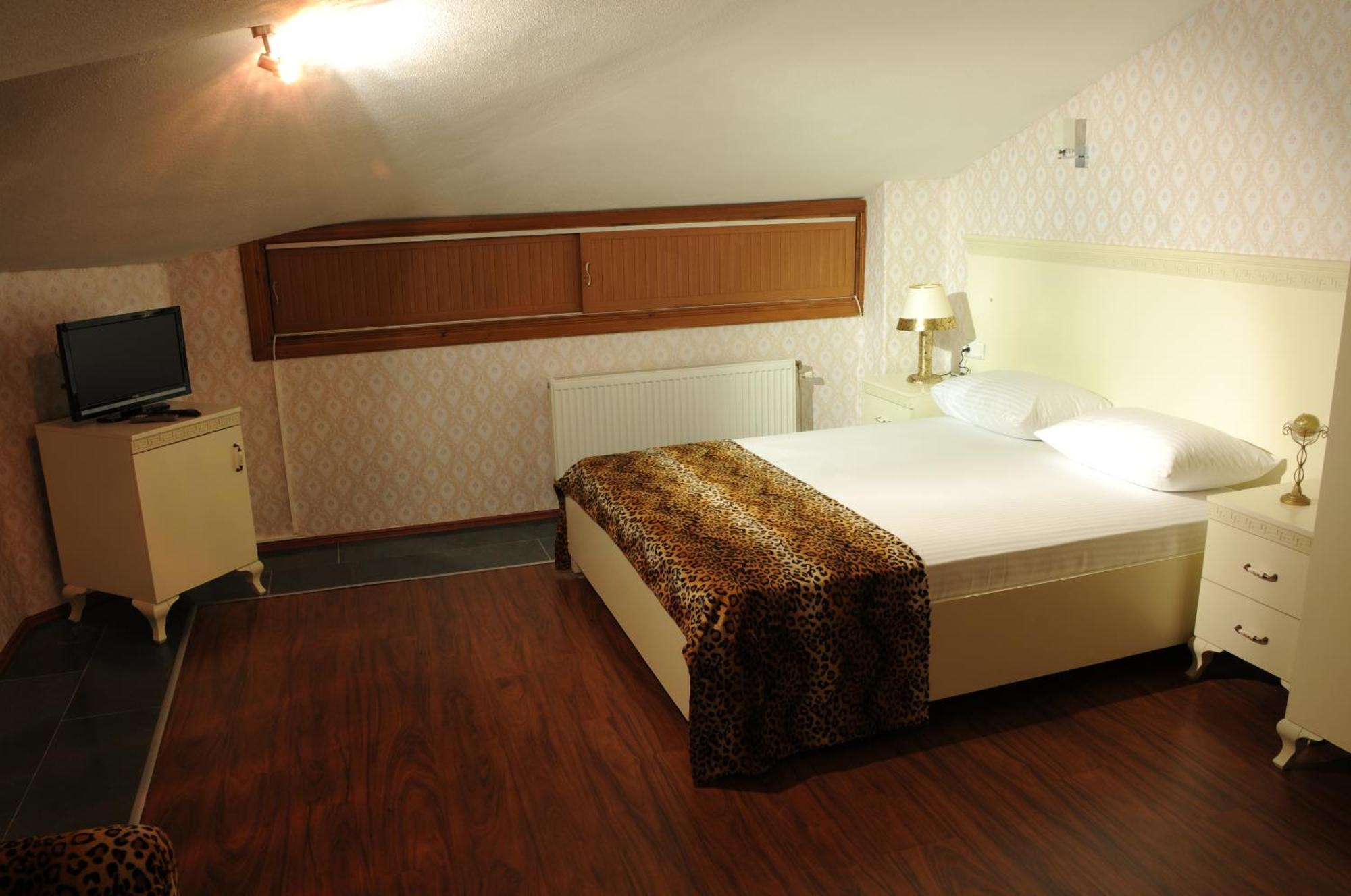 Hotel Casa Villa เอเจลบัท ภายนอก รูปภาพ